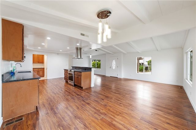 215 Lakepark, Placentia, CA 92870