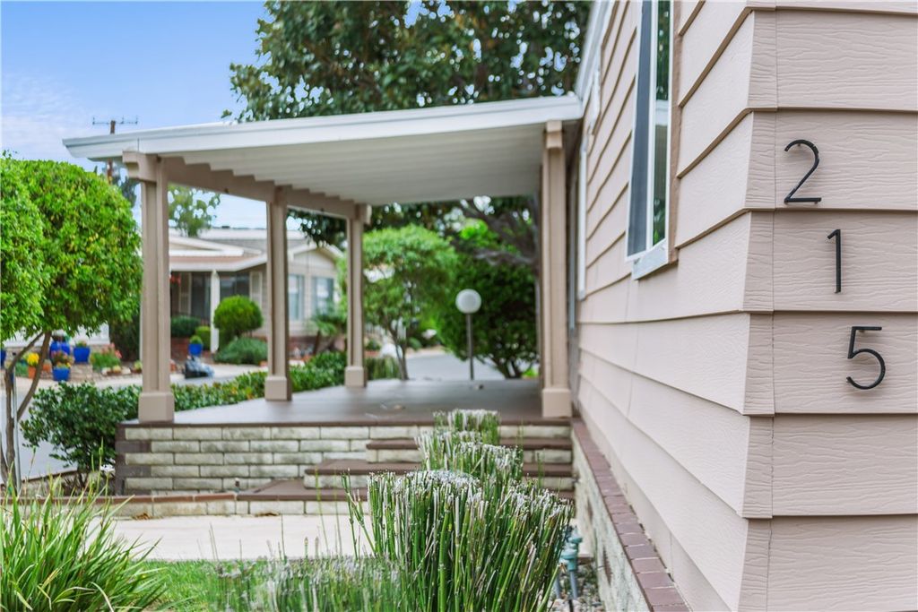 215 Lakepark, Placentia, CA 92870