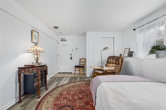 4080 Post Road 1, Warwick, RI 02886