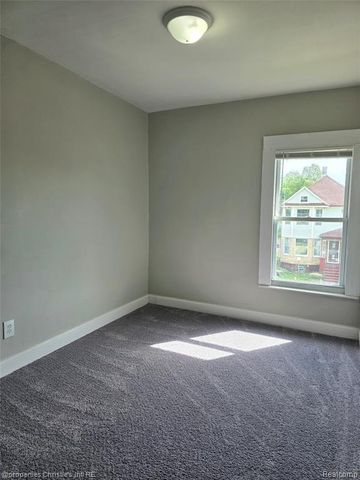 2927 Seyburn Street, Detroit, MI 48214