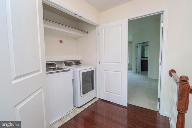 24972 GLASGOW HEIGHTS TER, Chantilly, VA 20152