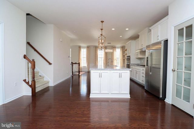 24972 GLASGOW HEIGHTS TER, Chantilly, VA 20152