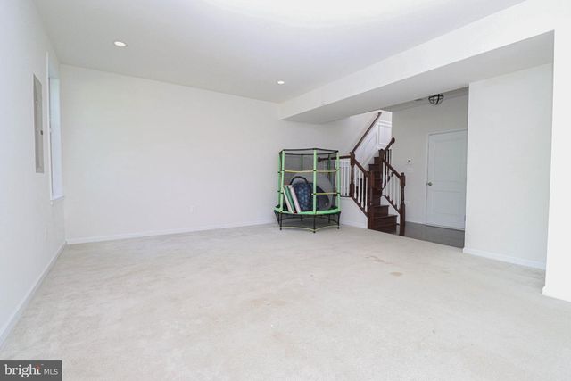 24972 GLASGOW HEIGHTS TER, Chantilly, VA 20152