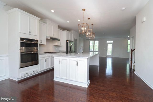 24972 GLASGOW HEIGHTS TER, Chantilly, VA 20152