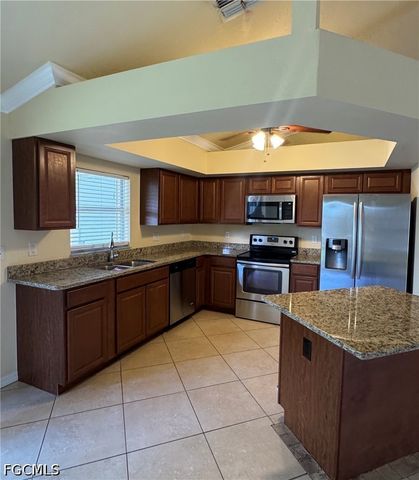 2314 SW 22nd TER, Cape Coral, FL 33991
