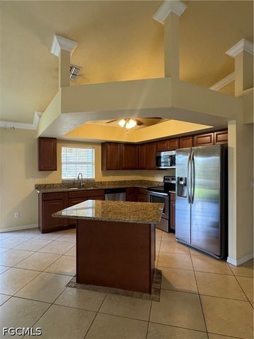2314 SW 22nd TER, Cape Coral, FL 33991