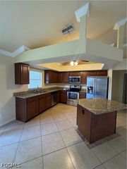 2314 SW 22nd TER, Cape Coral, FL 33991