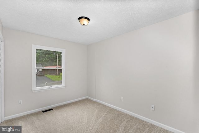 187 VILLAGE CT, Winchester, VA 22602