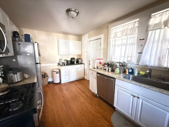 28 Claymoss 1, Boston, MA 02135