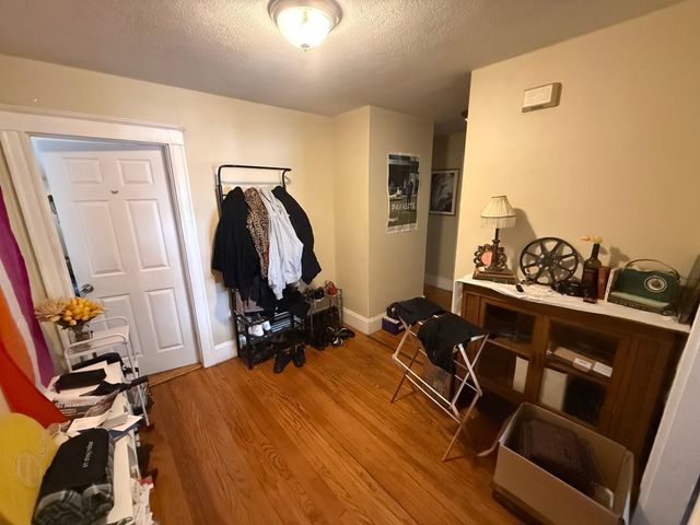 28 Claymoss 1, Boston, MA 02135