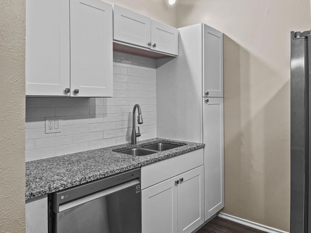 9600 Royal Lane 112, Dallas, TX 75243