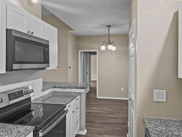 9600 Royal Lane 112, Dallas, TX 75243