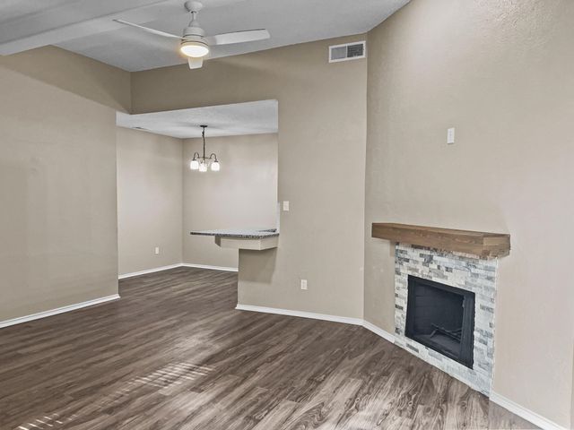 9600 Royal Lane 112, Dallas, TX 75243