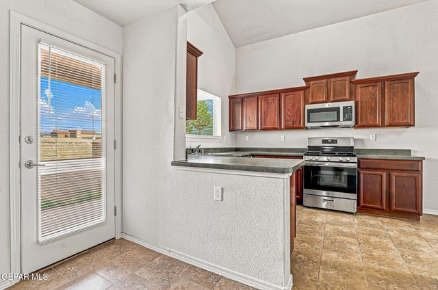 12008 COPPER HILL Place, El Paso, TX 79934