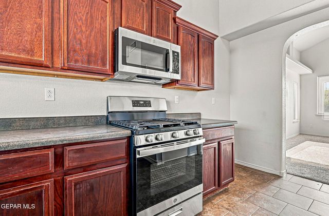 12008 COPPER HILL Place, El Paso, TX 79934
