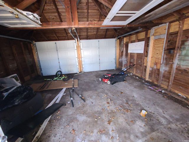 1645 N Adams Street, South Bend, IN 46628