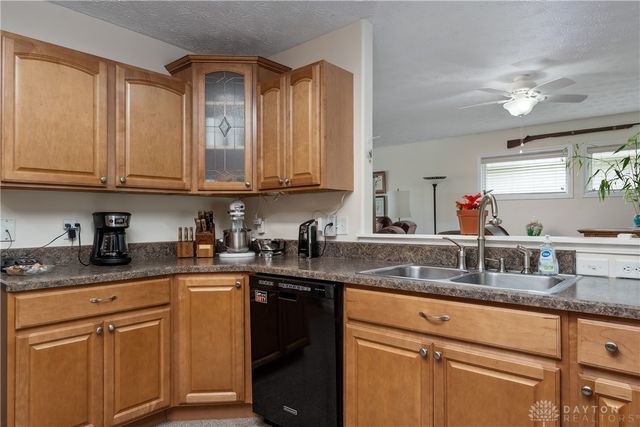 143 Heckathorn, Brookville, OH 45309