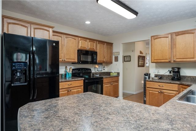 143 Heckathorn, Brookville, OH 45309
