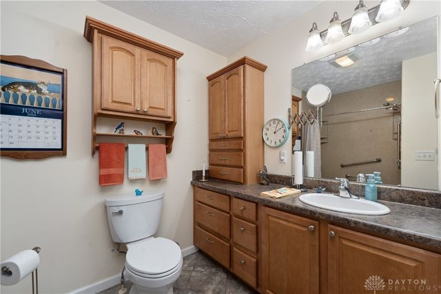 143 Heckathorn, Brookville, OH 45309