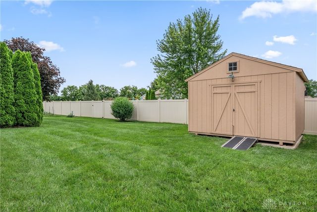 143 Heckathorn, Brookville, OH 45309