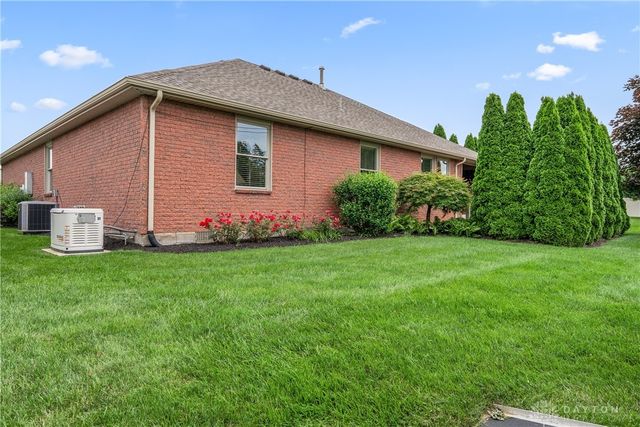 143 Heckathorn, Brookville, OH 45309