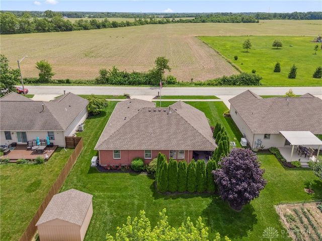 143 Heckathorn, Brookville, OH 45309