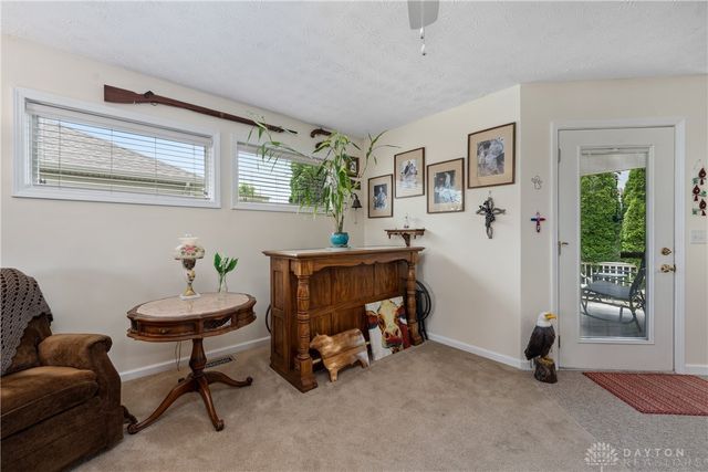 143 Heckathorn, Brookville, OH 45309