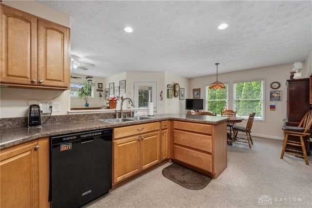 143 Heckathorn, Brookville, OH 45309