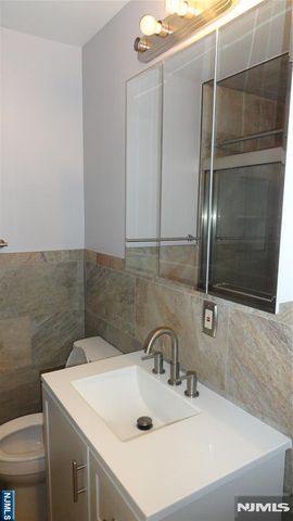 90 Hamilton Avenue 2, Lodi, NJ 07644