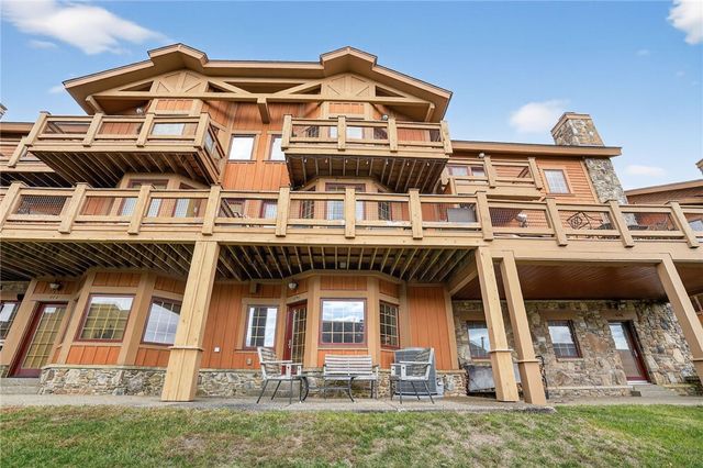 496 Southwind Cir, Seven Springs Resort, PA 15622