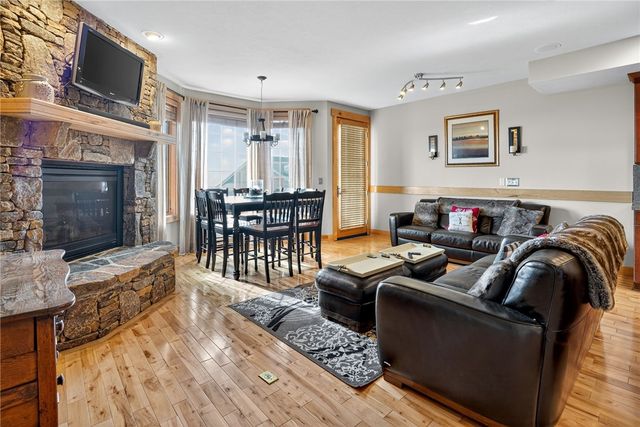 496 Southwind Cir, Seven Springs Resort, PA 15622