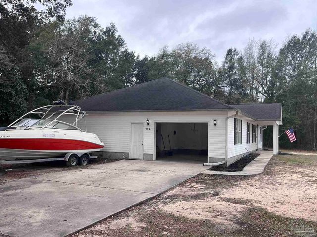 3041 N 17th Ave, Milton, FL 32583