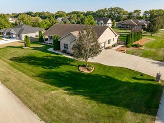 2089 Sunset View Lane, Kankakee, IL 60901