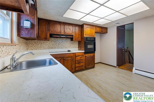 3368 Capital Street, Salisbury Twp, PA 18103