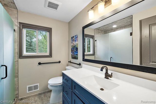 12120 Shaffer Road, Davisburg, MI 48350