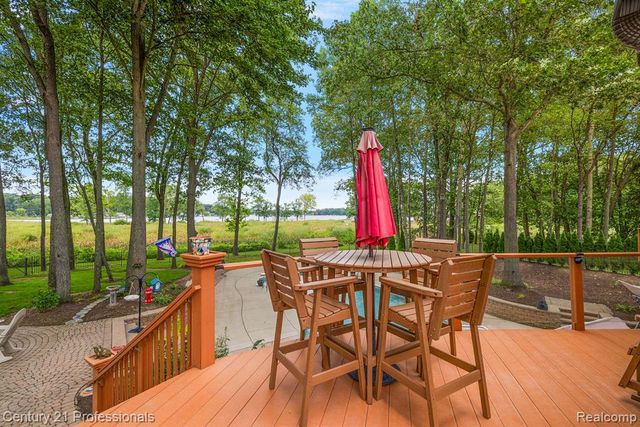 12120 Shaffer Road, Davisburg, MI 48350