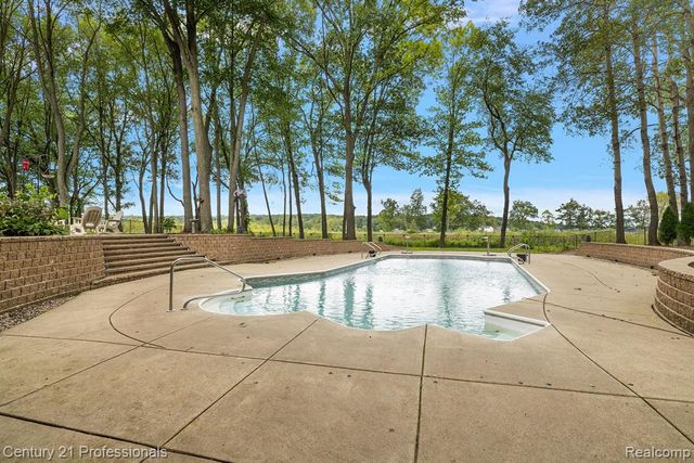 12120 Shaffer Road, Davisburg, MI 48350