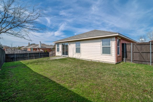 2429 N Emerald Lane, Mckinney, TX 75071