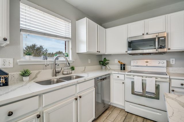 2429 N Emerald Lane, Mckinney, TX 75071