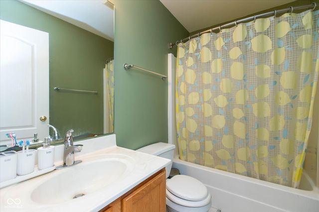 13888 Dearborn Circle, Fishers, IN 46038