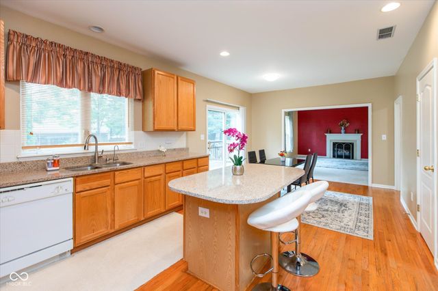 13888 Dearborn Circle, Fishers, IN 46038
