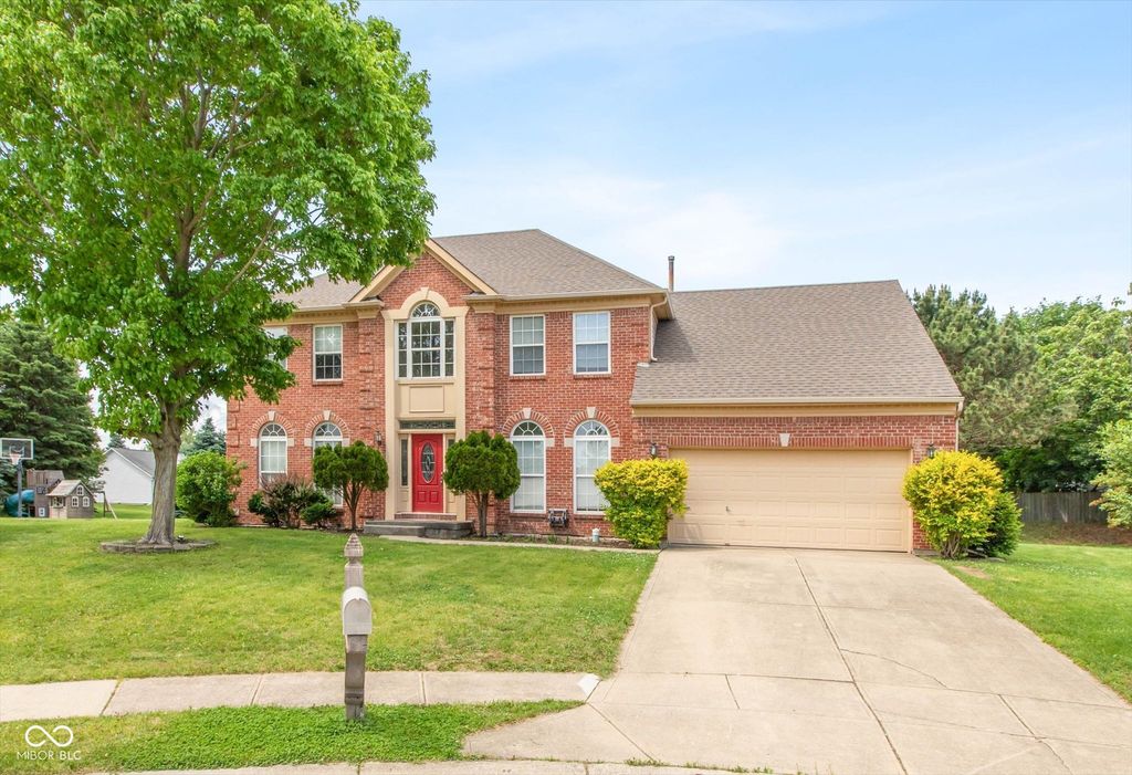 13888 Dearborn Circle, Fishers, IN 46038