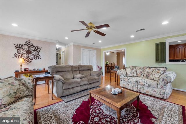 14917-A COMPTON RD, Centreville, VA 20121