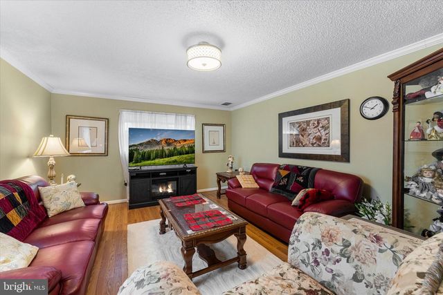 14917-A COMPTON RD, Centreville, VA 20121