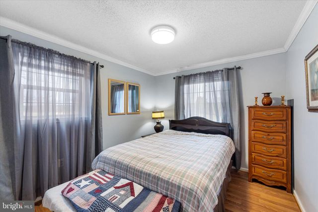 14917-A COMPTON RD, Centreville, VA 20121