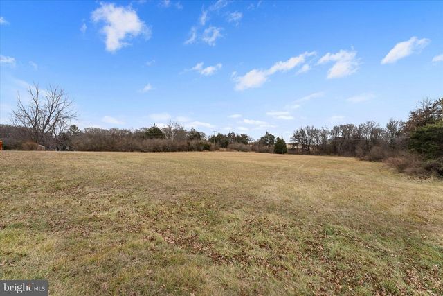 14917-A COMPTON RD, Centreville, VA 20121