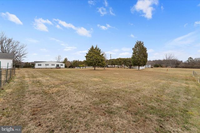 14917-A COMPTON RD, Centreville, VA 20121