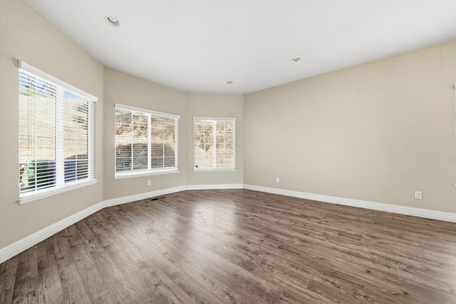 3479 Hanley Dr, Valley Springs, CA 95252