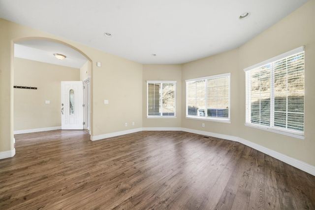 3479 Hanley Dr, Valley Springs, CA 95252