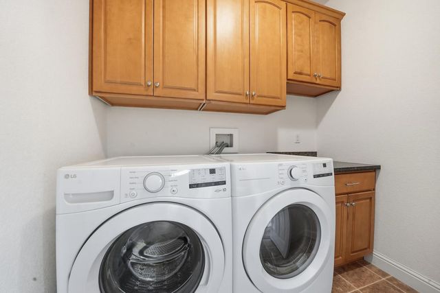 3479 Hanley Dr, Valley Springs, CA 95252